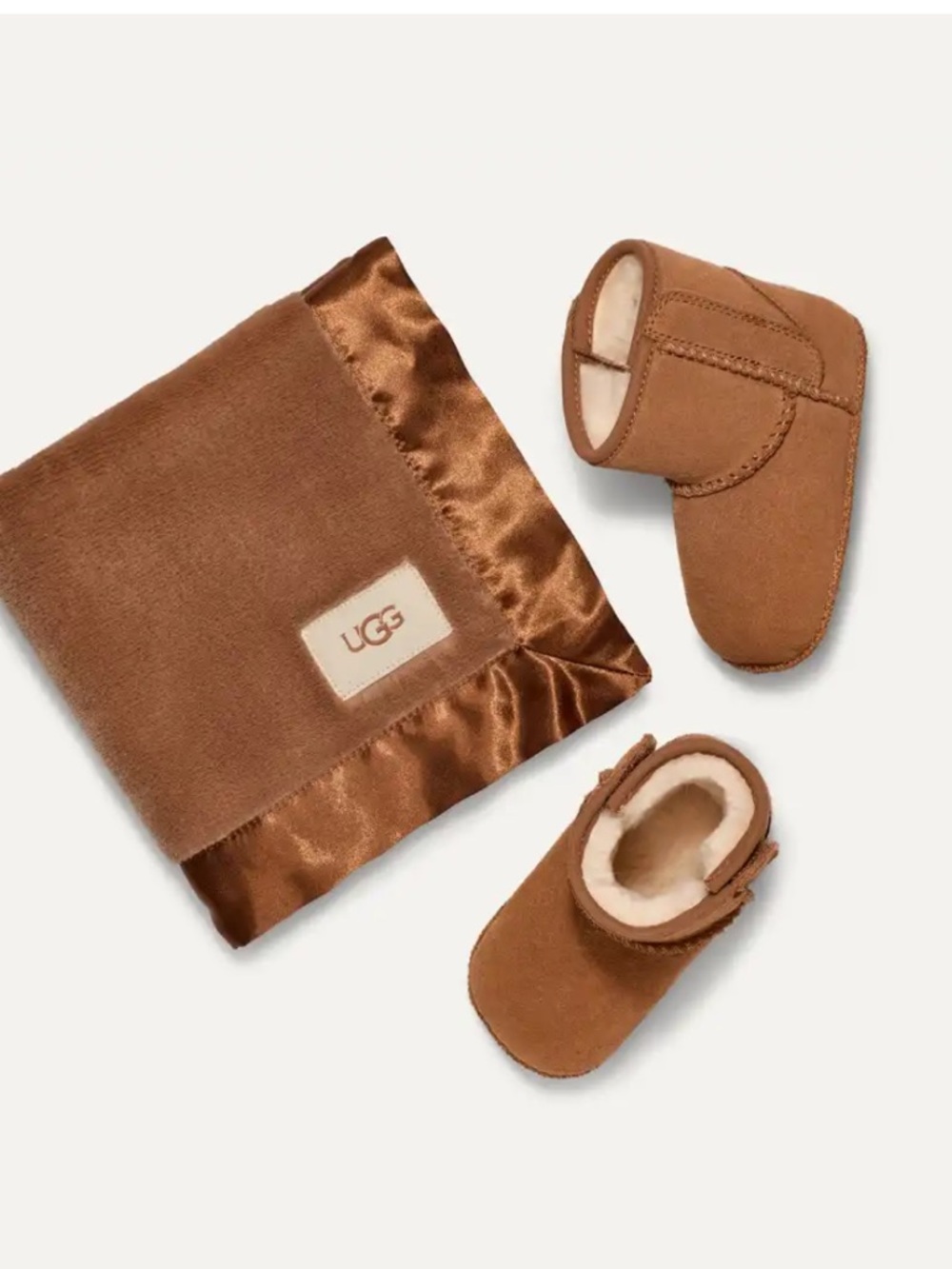 UGG Chestnut Baby Classic and Lovey Gift Set | Size 04/05 12 - 18 months